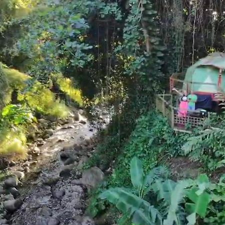 ホテル Dome En Bord De Riviere サン・クロード エクステリア 写真
