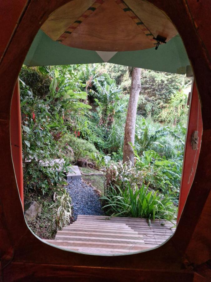 ホテル Dome En Bord De Riviere サン・クロード エクステリア 写真